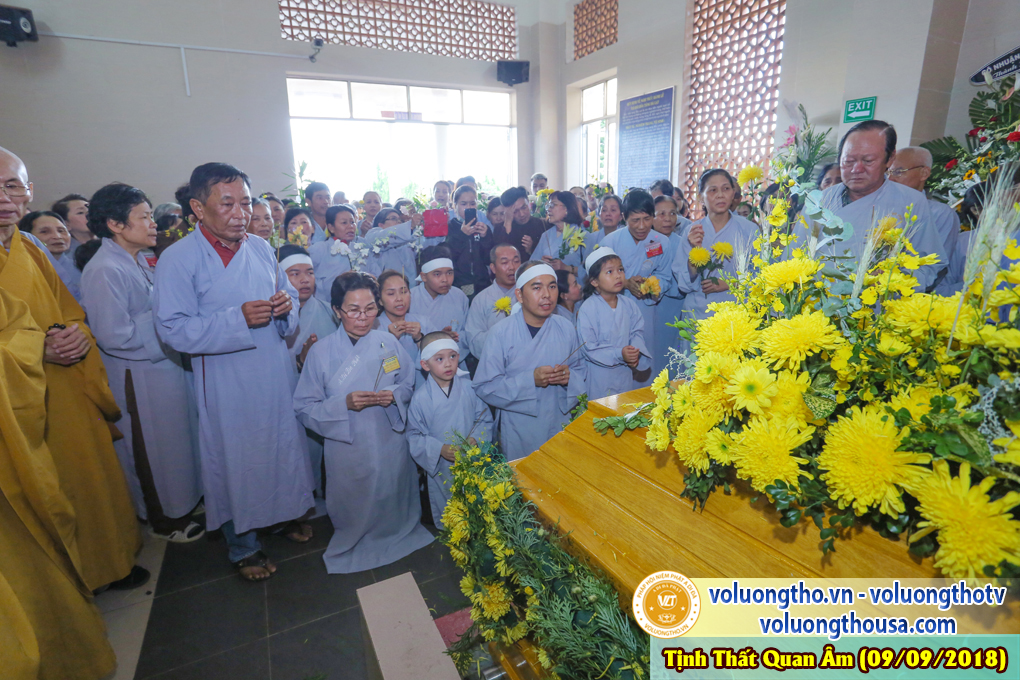 hinh-anh-cong-tu-chu-nhat-ngay-09-09-2018-chua-quan-the-am-duc-trong-lam-dong-108.jpg