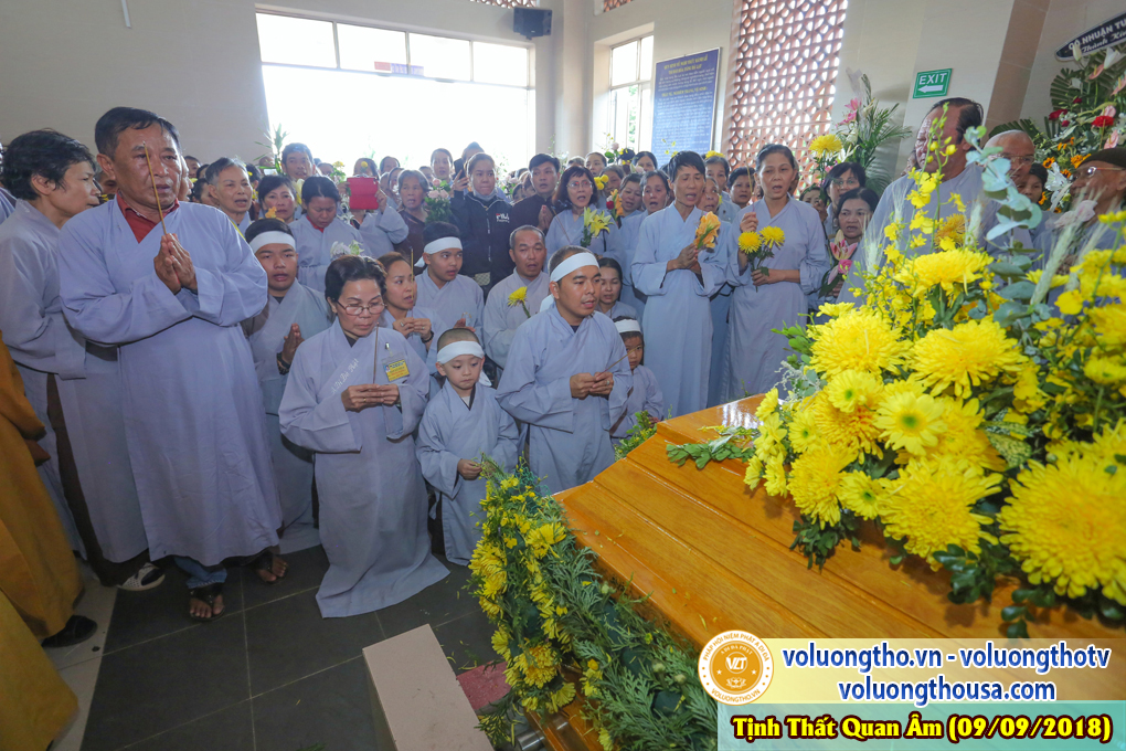 hinh-anh-cong-tu-chu-nhat-ngay-09-09-2018-chua-quan-the-am-duc-trong-lam-dong-109.jpg