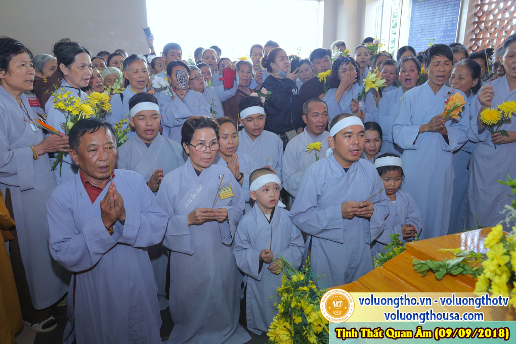hinh-anh-cong-tu-chu-nhat-ngay-09-09-2018-chua-quan-the-am-duc-trong-lam-dong-111.jpg