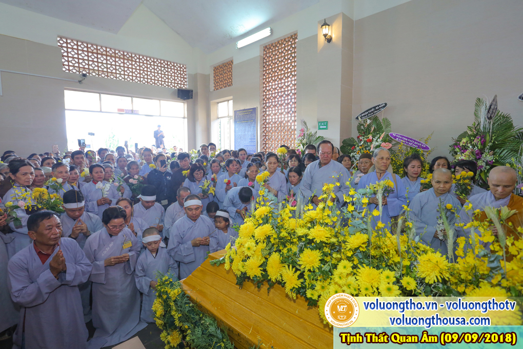 hinh-anh-cong-tu-chu-nhat-ngay-09-09-2018-chua-quan-the-am-duc-trong-lam-dong-114.jpg