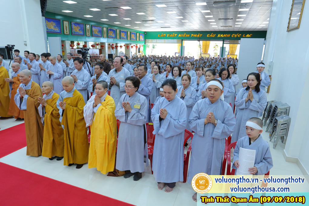 hinh-anh-cong-tu-chu-nhat-ngay-09-09-2018-chua-quan-the-am-duc-trong-lam-dong-24.jpg