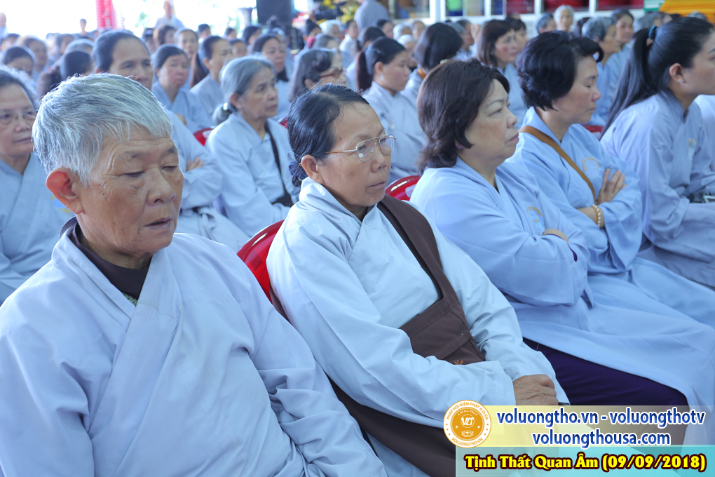hinh-anh-cong-tu-chu-nhat-ngay-09-09-2018-chua-quan-the-am-duc-trong-lam-dong-39.jpg