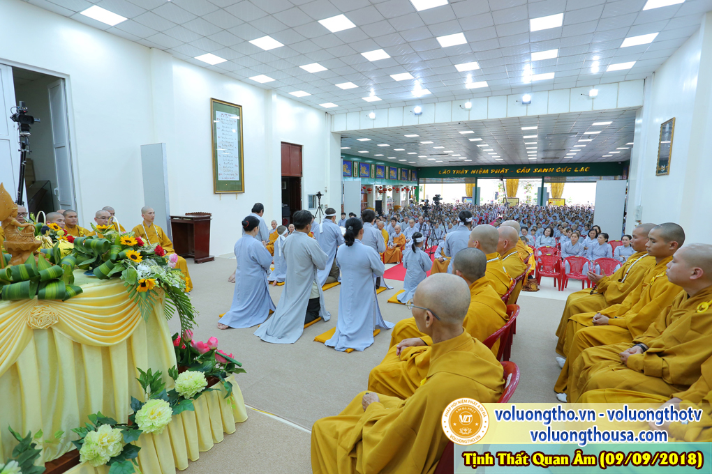 hinh-anh-cong-tu-chu-nhat-ngay-09-09-2018-chua-quan-the-am-duc-trong-lam-dong-56.jpg