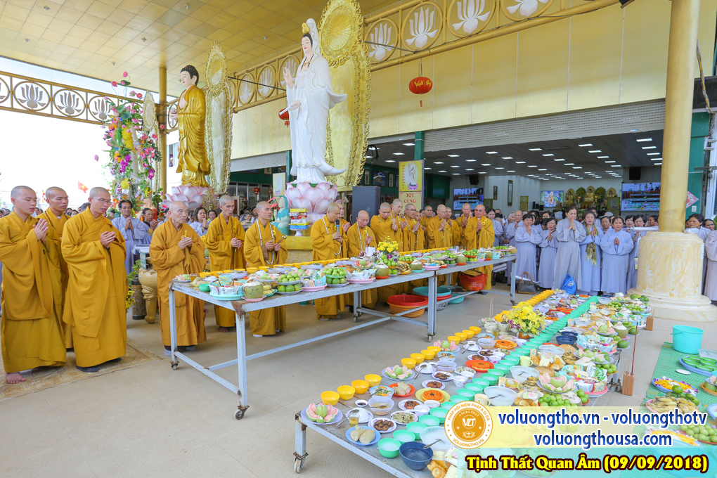 hinh-anh-cong-tu-chu-nhat-ngay-09-09-2018-chua-quan-the-am-duc-trong-lam-dong-64.jpg