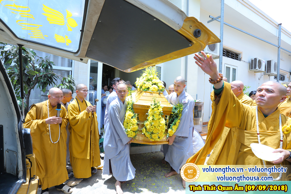hinh-anh-cong-tu-chu-nhat-ngay-09-09-2018-chua-quan-the-am-duc-trong-lam-dong-73.jpg