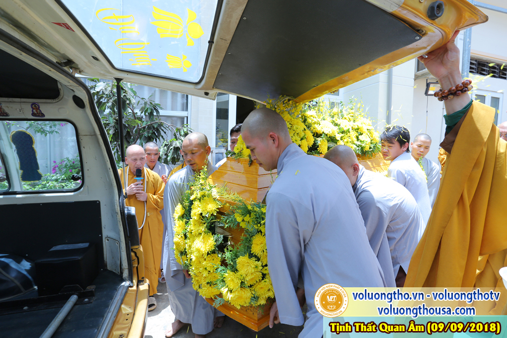 hinh-anh-cong-tu-chu-nhat-ngay-09-09-2018-chua-quan-the-am-duc-trong-lam-dong-75.jpg
