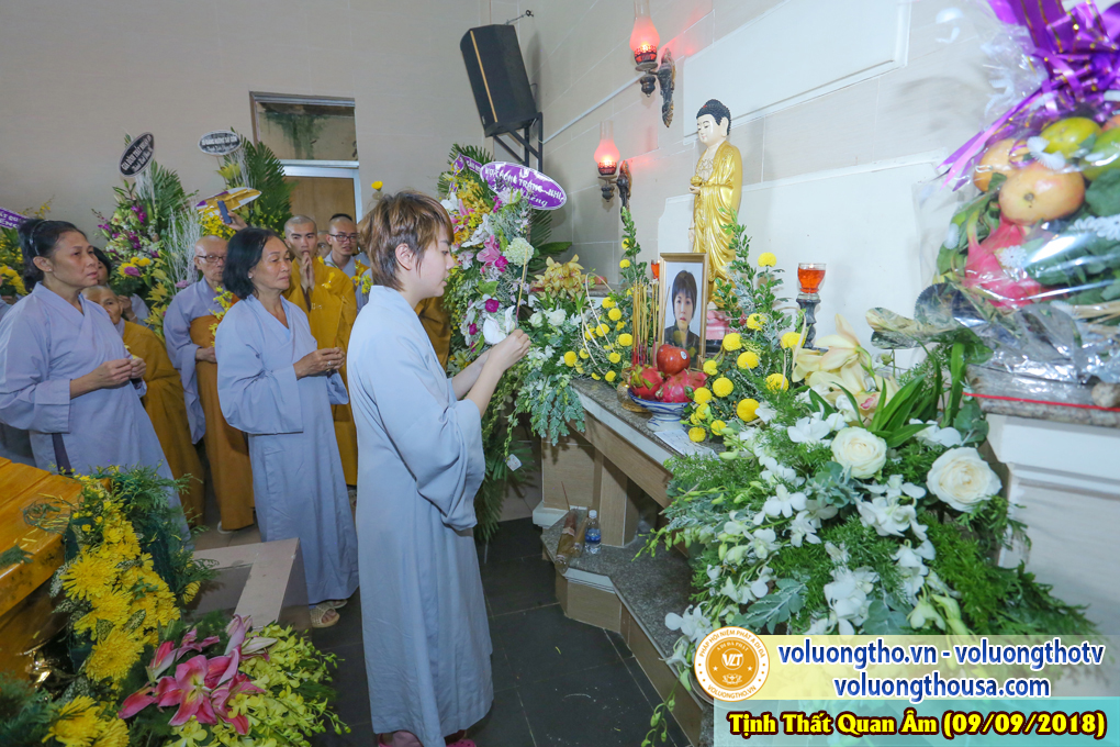 hinh-anh-cong-tu-chu-nhat-ngay-09-09-2018-chua-quan-the-am-duc-trong-lam-dong-9.jpg