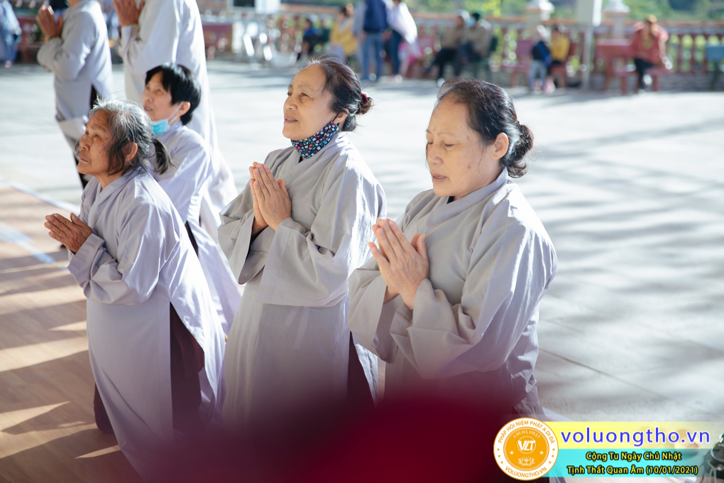hinh-anh-cong-tu-chu-nhat-ngay-10-01-2021-chua-quan-the-am-duc-trong-lam-dong-10.jpg