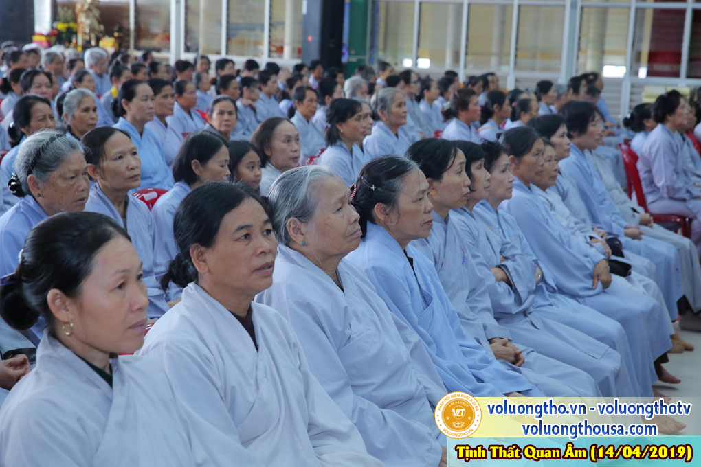 hinh-anh-cong-tu-chu-nhat-ngay-14-04-2019-chua-quan-the-am-duc-trong-lam-dong-11.jpg