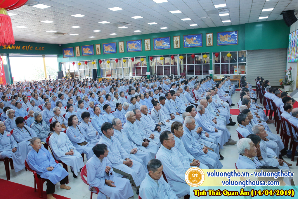 hinh-anh-cong-tu-chu-nhat-ngay-14-04-2019-chua-quan-the-am-duc-trong-lam-dong-13.jpg