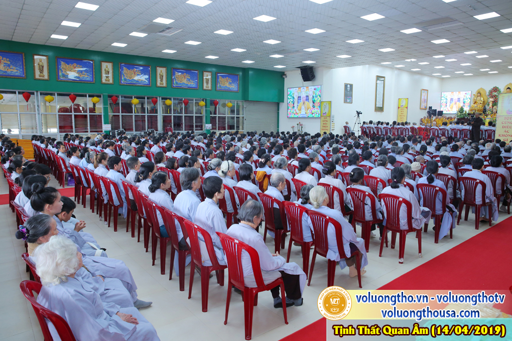 hinh-anh-cong-tu-chu-nhat-ngay-14-04-2019-chua-quan-the-am-duc-trong-lam-dong-14.jpg