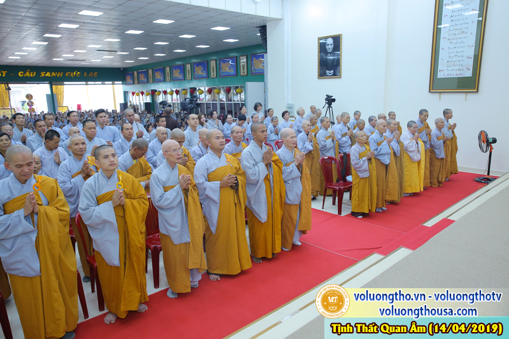 hinh-anh-cong-tu-chu-nhat-ngay-14-04-2019-chua-quan-the-am-duc-trong-lam-dong-24.jpg