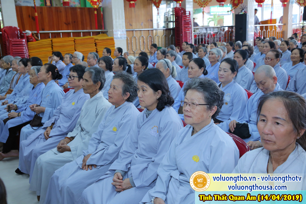 hinh-anh-cong-tu-chu-nhat-ngay-14-04-2019-chua-quan-the-am-duc-trong-lam-dong-7.jpg
