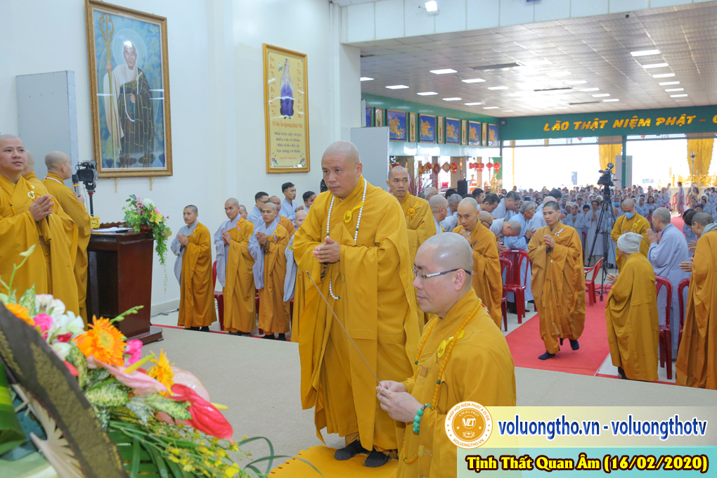 hinh-anh-cong-tu-chu-nhat-ngay-16-02-2020-chua-quan-the-am-duc-trong-lam-dong-5.jpg