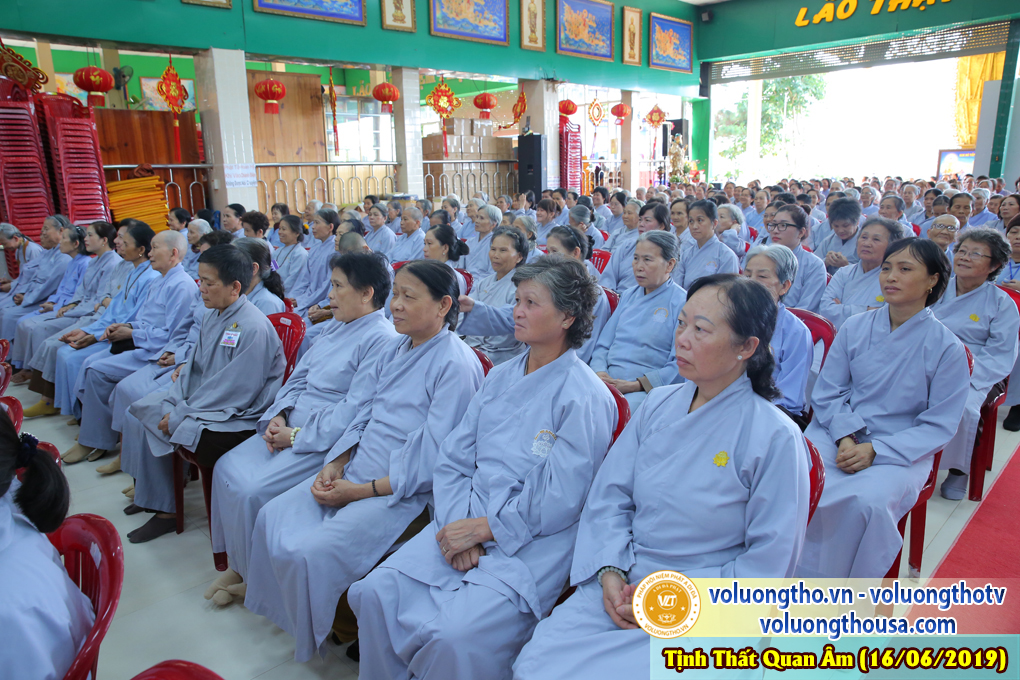 hinh-anh-cong-tu-chu-nhat-ngay-16-06-2019-chua-quan-the-am-duc-trong-lam-dong-18.jpg