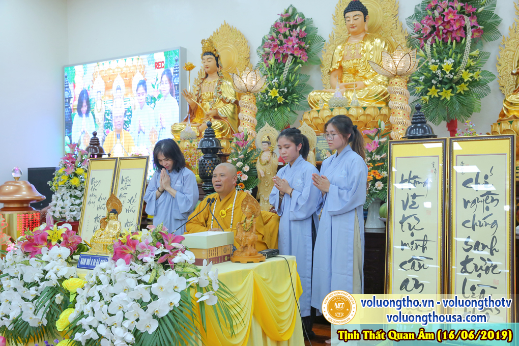 hinh-anh-cong-tu-chu-nhat-ngay-16-06-2019-chua-quan-the-am-duc-trong-lam-dong-25.jpg