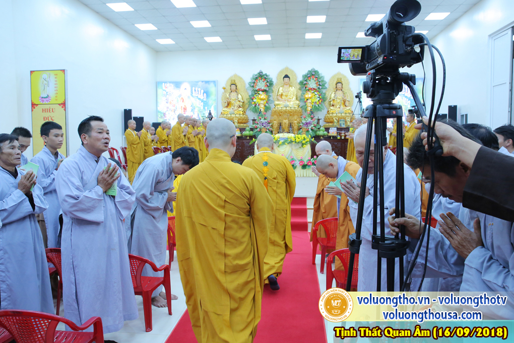 hinh-anh-cong-tu-chu-nhat-ngay-16-09-2018-chua-quan-the-am-duc-trong-lam-dong-21.jpg