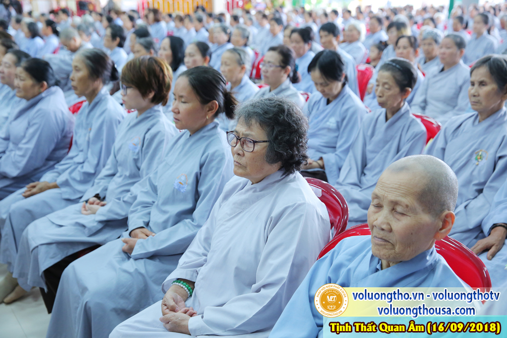 hinh-anh-cong-tu-chu-nhat-ngay-16-09-2018-chua-quan-the-am-duc-trong-lam-dong-8.jpg