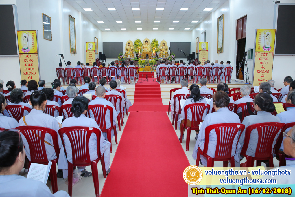 hinh-anh-cong-tu-chu-nhat-ngay-16-12-2018-chua-quan-the-am-duc-trong-lam-dong-19.jpg