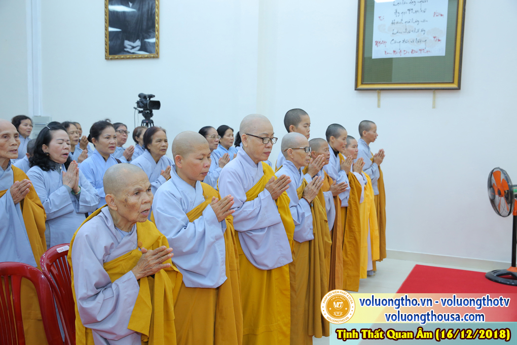 hinh-anh-cong-tu-chu-nhat-ngay-16-12-2018-chua-quan-the-am-duc-trong-lam-dong-4.jpg