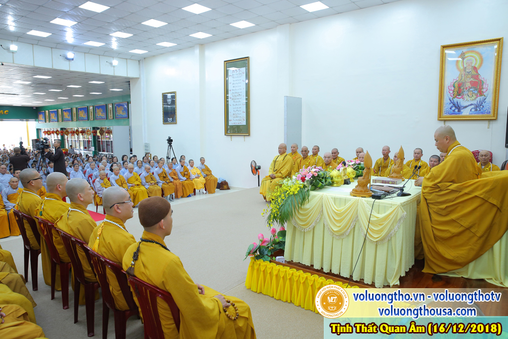 hinh-anh-cong-tu-chu-nhat-ngay-16-12-2018-chua-quan-the-am-duc-trong-lam-dong-6.jpg