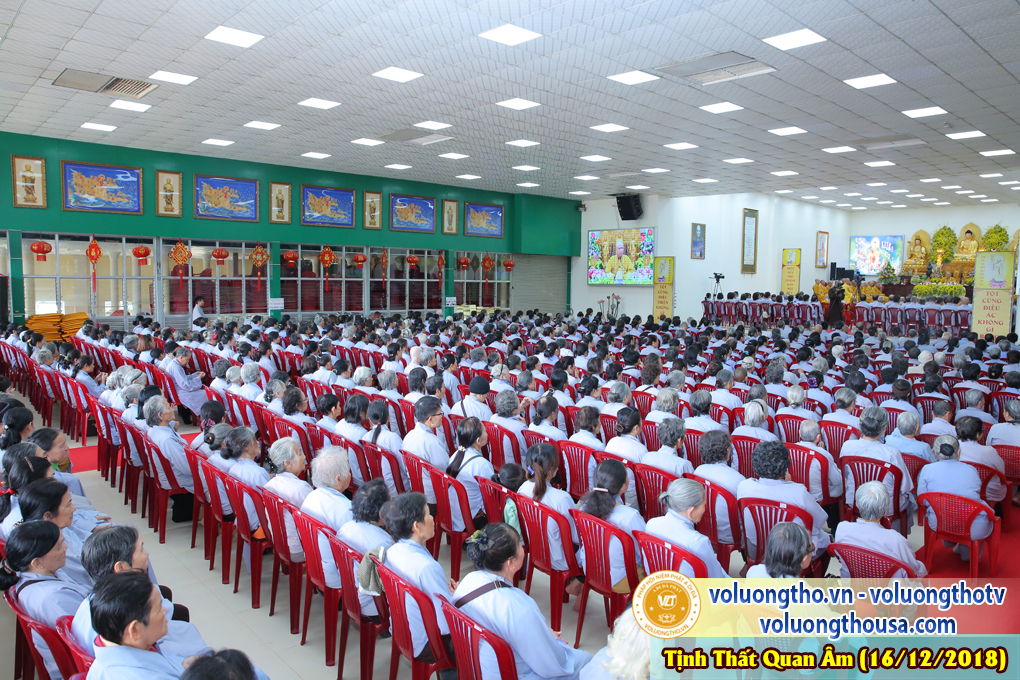 hinh-anh-cong-tu-chu-nhat-ngay-16-12-2018-chua-quan-the-am-duc-trong-lam-dong-9.jpg