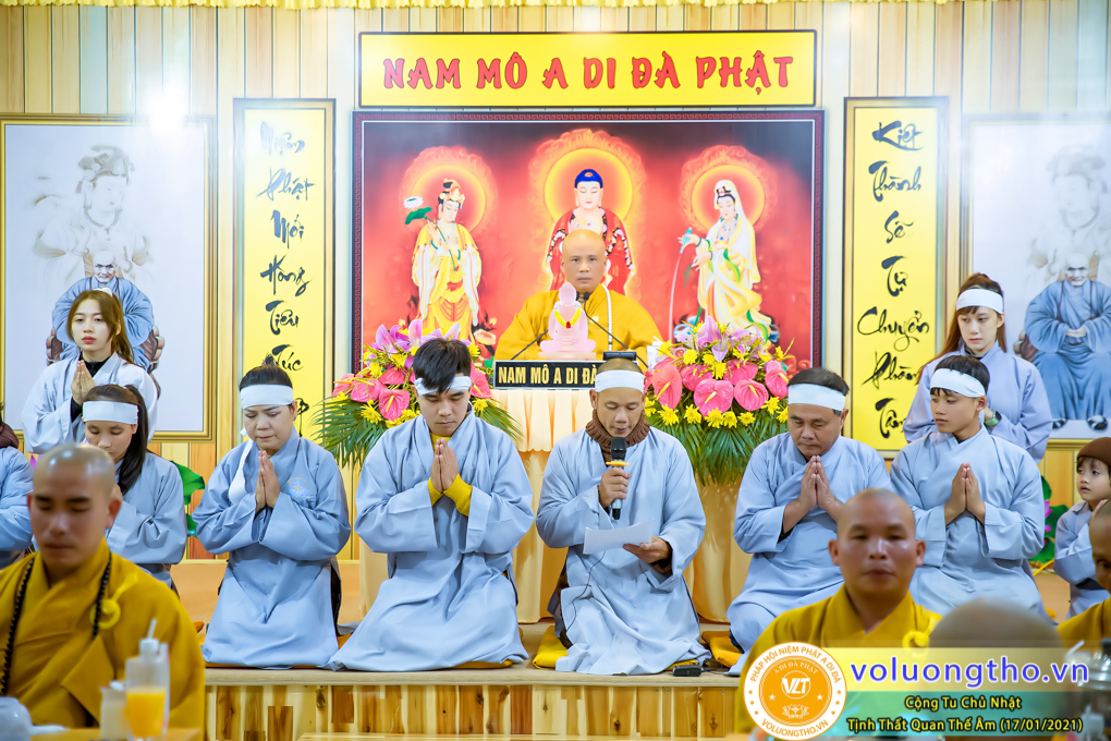 hinh-anh-cong-tu-chu-nhat-ngay-17-01-2021-chua-quan-the-am-duc-trong-lam-dong-29.jpg