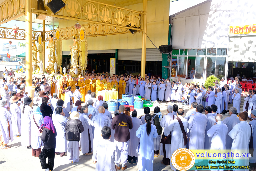 hinh-anh-cong-tu-chu-nhat-ngay-17-01-2021-chua-quan-the-am-duc-trong-lam-dong-44.jpg