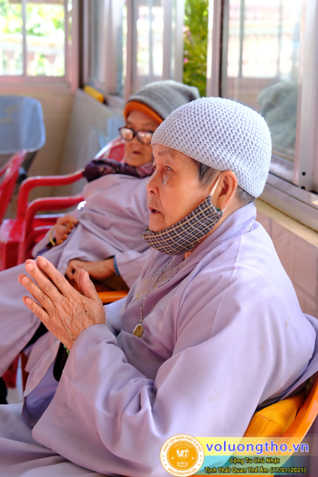 hinh-anh-cong-tu-chu-nhat-ngay-17-01-2021-chua-quan-the-am-duc-trong-lam-dong-5.jpg