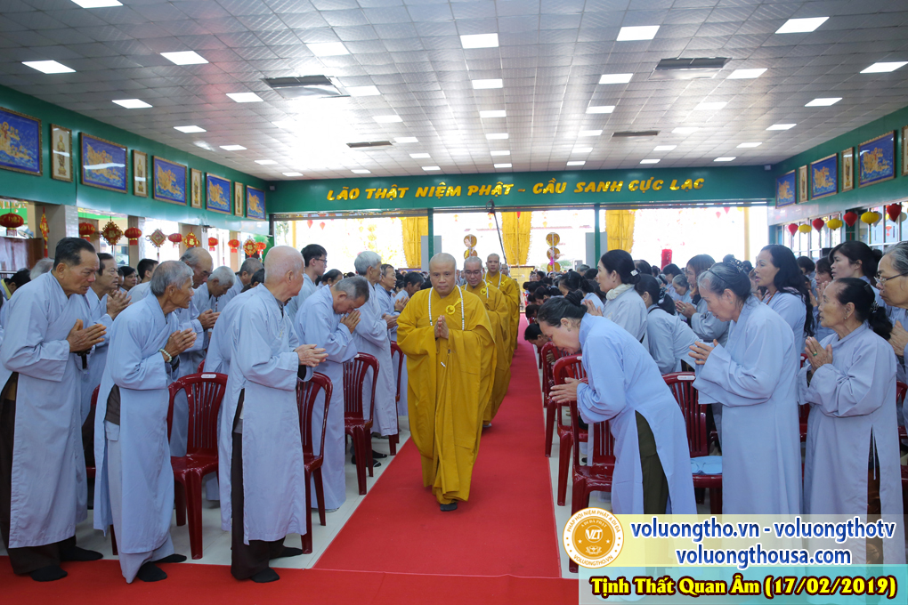 hinh-anh-cong-tu-chu-nhat-ngay-17-02-2019-chua-quan-the-am-duc-trong-lam-dong-12.jpg