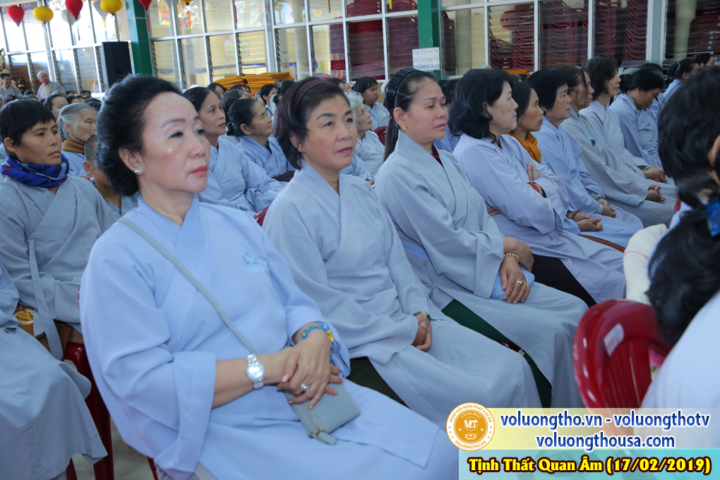 hinh-anh-cong-tu-chu-nhat-ngay-17-02-2019-chua-quan-the-am-duc-trong-lam-dong-19.jpg