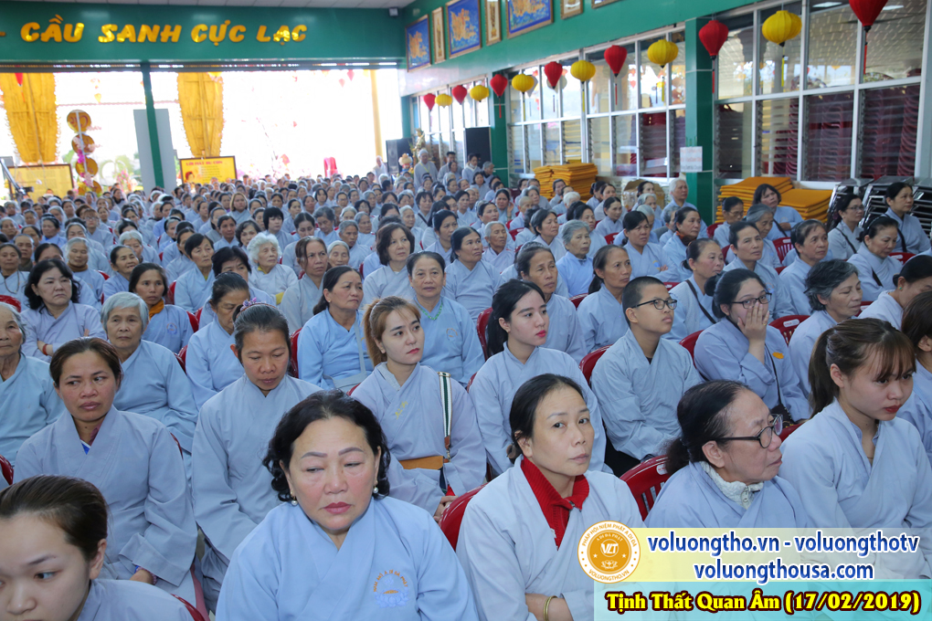hinh-anh-cong-tu-chu-nhat-ngay-17-02-2019-chua-quan-the-am-duc-trong-lam-dong-21.jpg