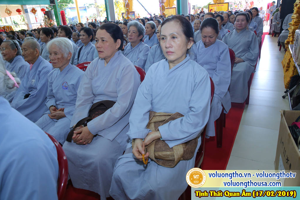 hinh-anh-cong-tu-chu-nhat-ngay-17-02-2019-chua-quan-the-am-duc-trong-lam-dong-28.jpg
