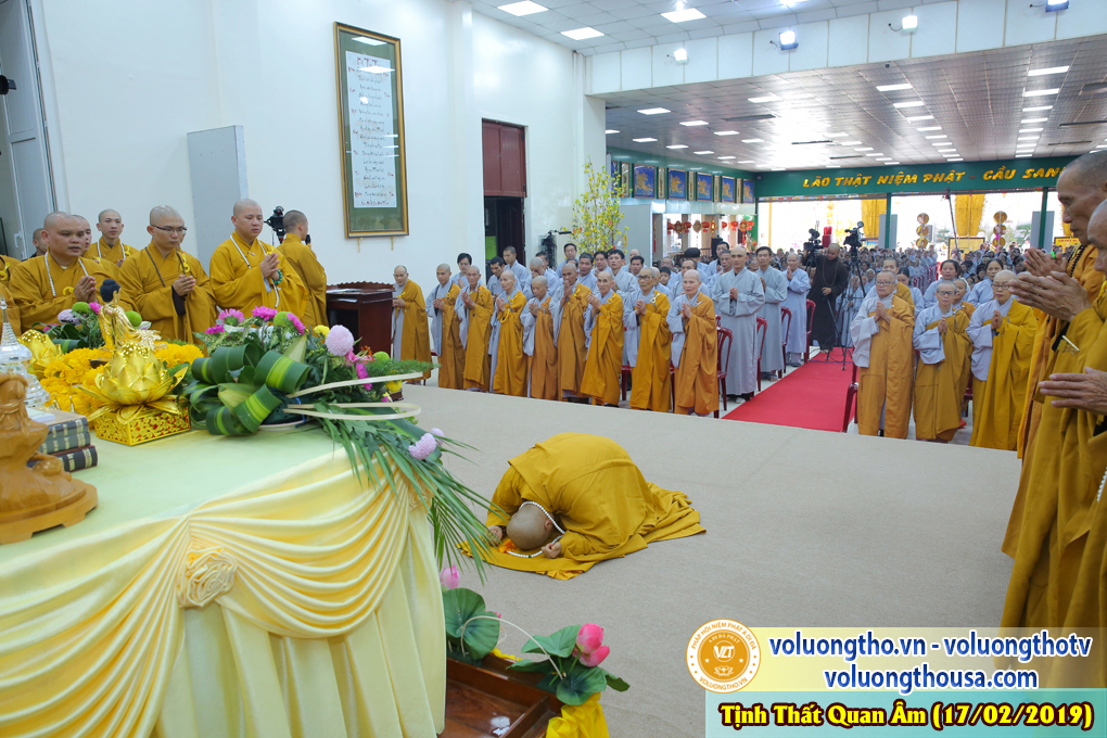 hinh-anh-cong-tu-chu-nhat-ngay-17-02-2019-chua-quan-the-am-duc-trong-lam-dong-38.jpg