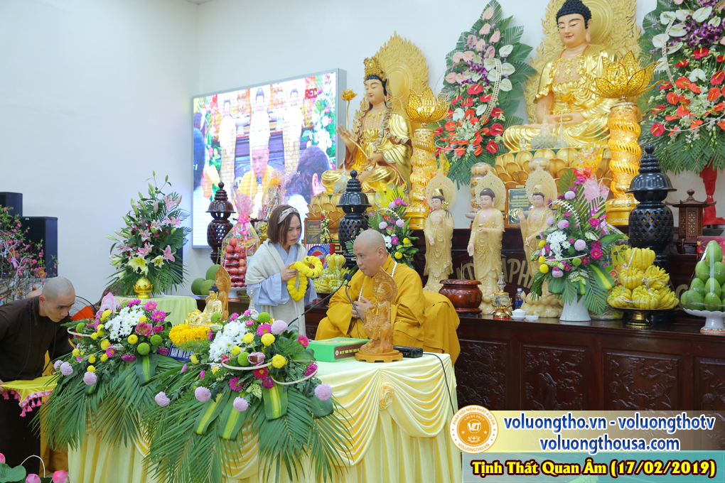 hinh-anh-cong-tu-chu-nhat-ngay-17-02-2019-chua-quan-the-am-duc-trong-lam-dong-5.jpg