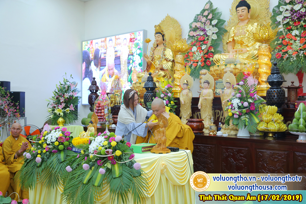 hinh-anh-cong-tu-chu-nhat-ngay-17-02-2019-chua-quan-the-am-duc-trong-lam-dong-6.jpg