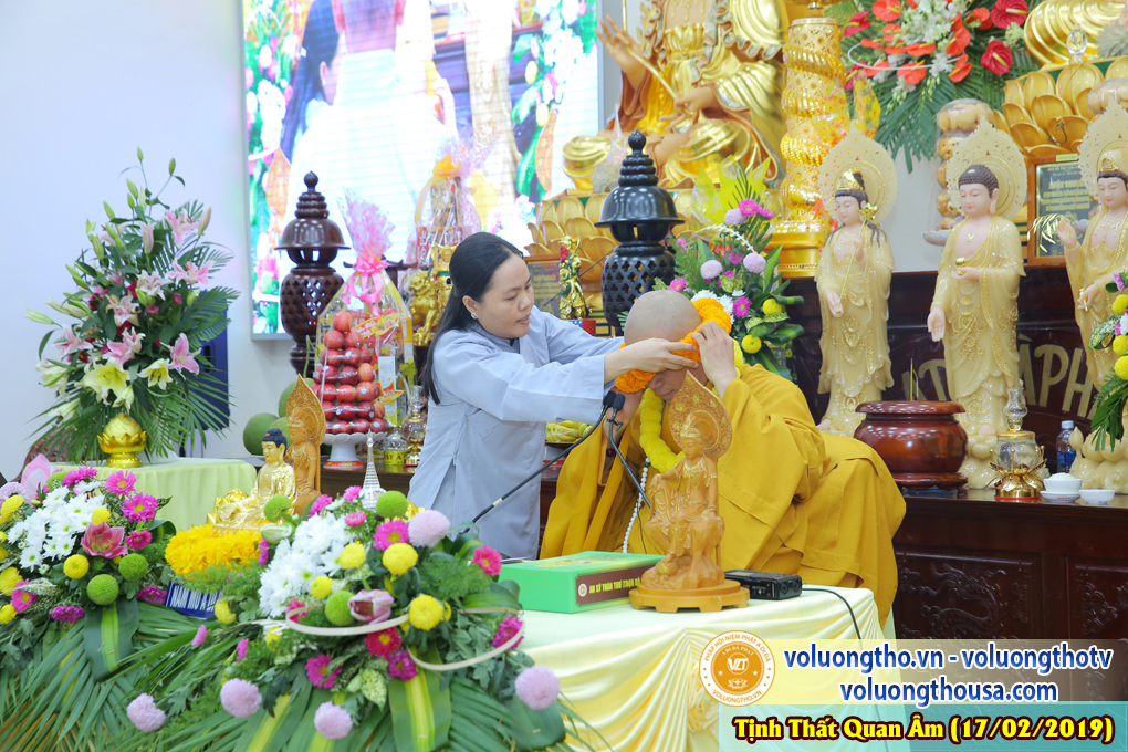 hinh-anh-cong-tu-chu-nhat-ngay-17-02-2019-chua-quan-the-am-duc-trong-lam-dong-8.jpg