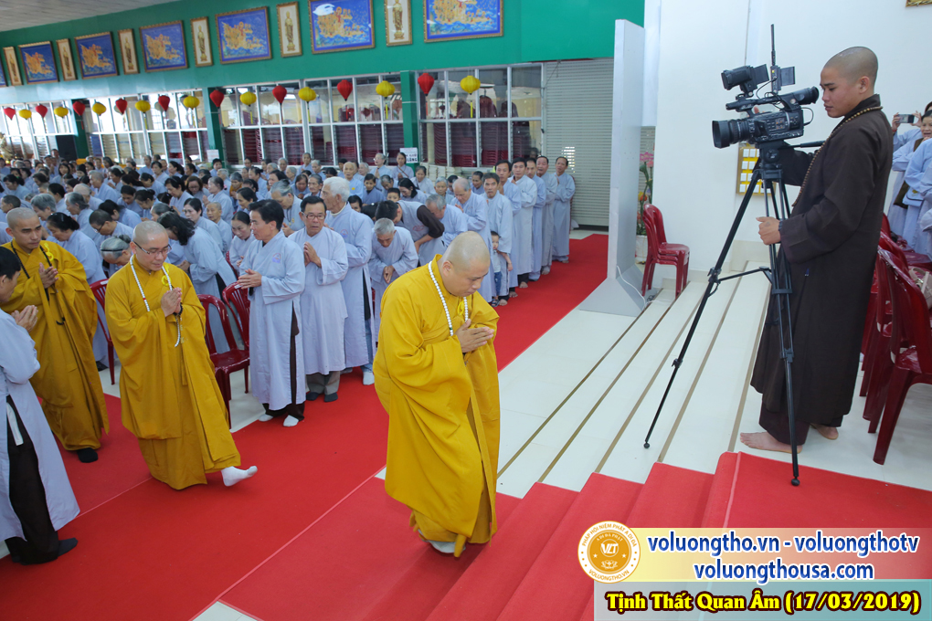 hinh-anh-cong-tu-chu-nhat-ngay-17-03-2019-chua-quan-the-am-duc-trong-lam-dong-27.jpg