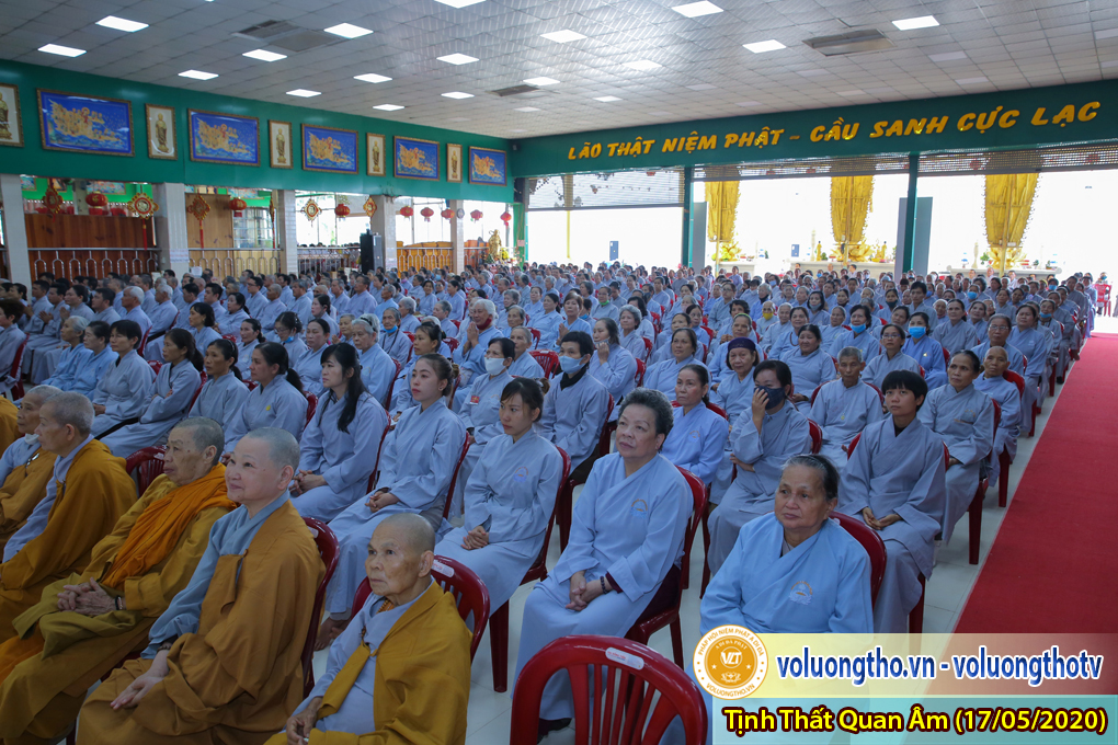 hinh-anh-cong-tu-chu-nhat-ngay-17-05-2020-chua-quan-the-am-duc-trong-lam-dong-13.jpg