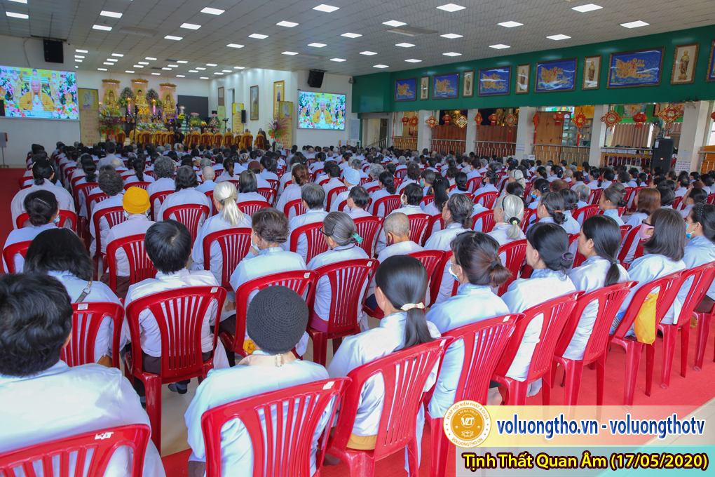 hinh-anh-cong-tu-chu-nhat-ngay-17-05-2020-chua-quan-the-am-duc-trong-lam-dong-14.jpg