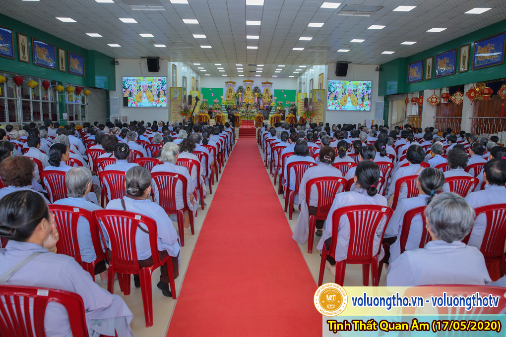 hinh-anh-cong-tu-chu-nhat-ngay-17-05-2020-chua-quan-the-am-duc-trong-lam-dong-15.jpg