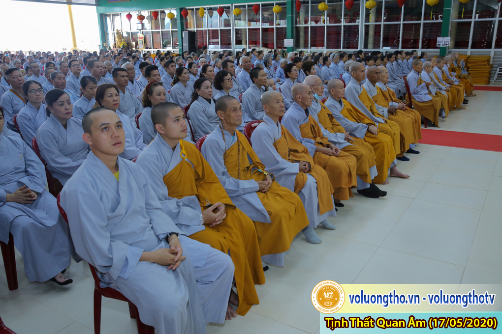 hinh-anh-cong-tu-chu-nhat-ngay-17-05-2020-chua-quan-the-am-duc-trong-lam-dong-6.jpg