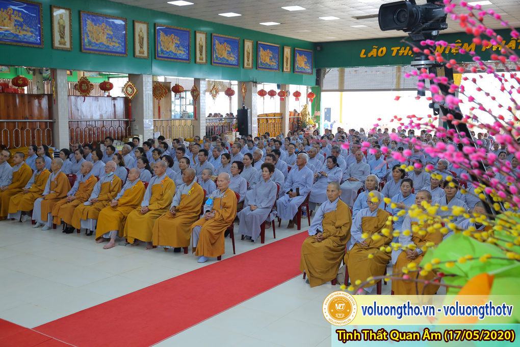 hinh-anh-cong-tu-chu-nhat-ngay-17-05-2020-chua-quan-the-am-duc-trong-lam-dong-8.jpg