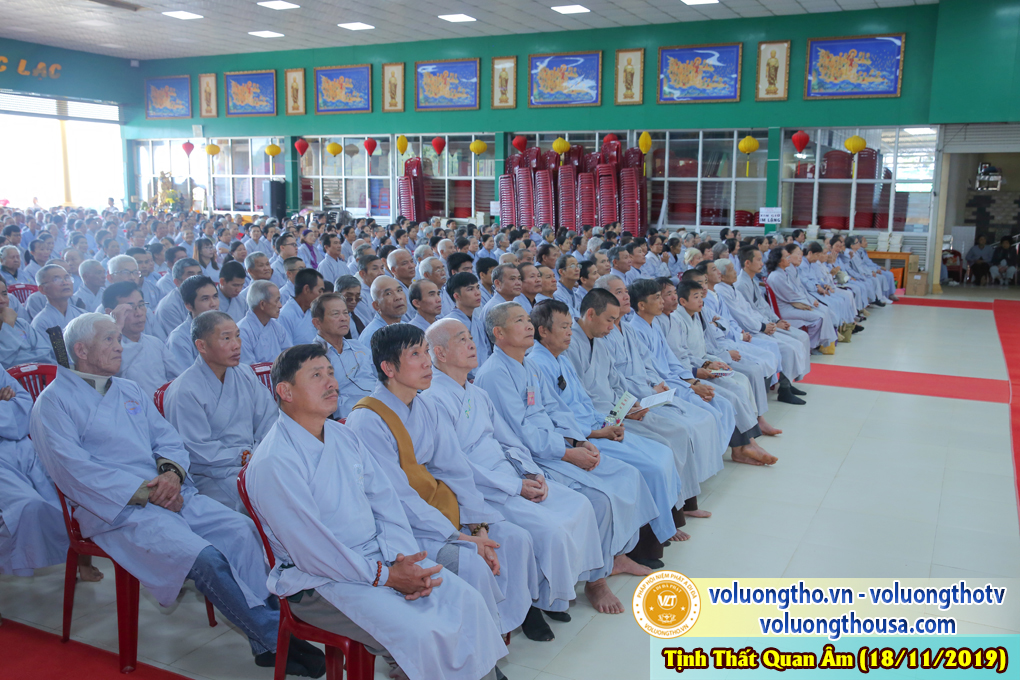 hinh-anh-cong-tu-chu-nhat-ngay-17-11-2019-chua-quan-the-am-duc-trong-lam-dong-21.jpg