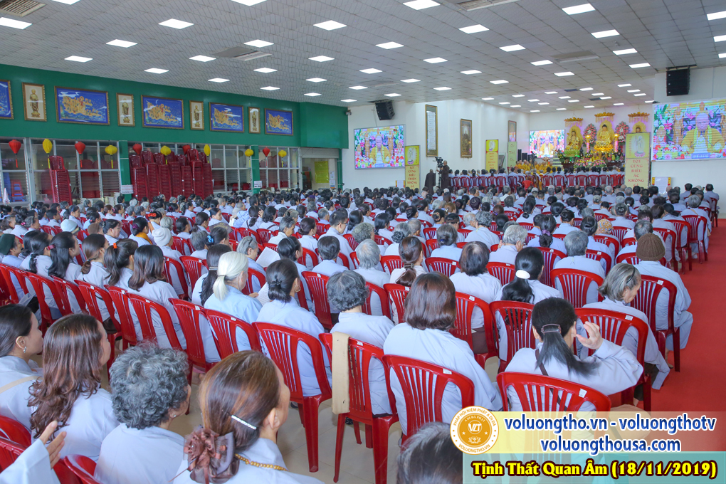 hinh-anh-cong-tu-chu-nhat-ngay-17-11-2019-chua-quan-the-am-duc-trong-lam-dong-25.jpg