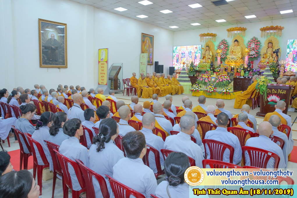hinh-anh-cong-tu-chu-nhat-ngay-17-11-2019-chua-quan-the-am-duc-trong-lam-dong-29.jpg