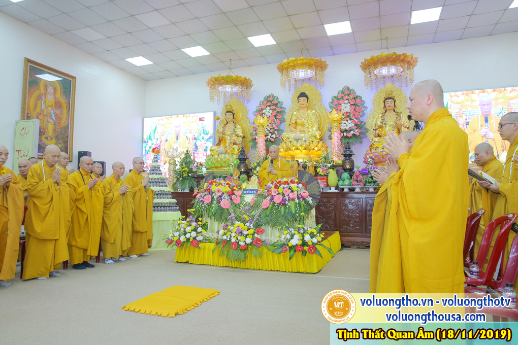 hinh-anh-cong-tu-chu-nhat-ngay-17-11-2019-chua-quan-the-am-duc-trong-lam-dong-9.jpg