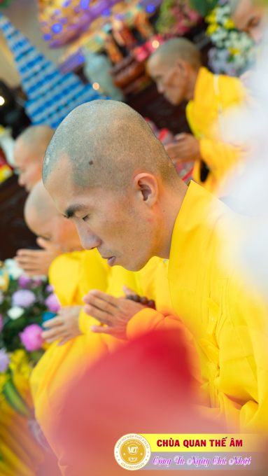 hinh-anh-cong-tu-chu-nhat-ngay-18-06-2023-chua-quan-the-am-duc-trong-lam-dong-13.jpg