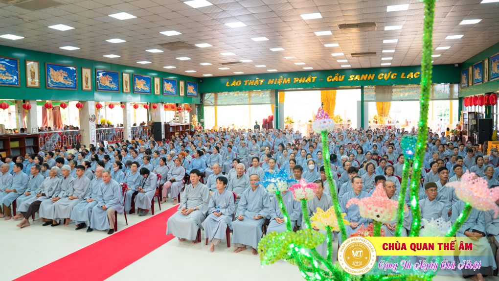 hinh-anh-cong-tu-chu-nhat-ngay-18-06-2023-chua-quan-the-am-duc-trong-lam-dong-31.jpg