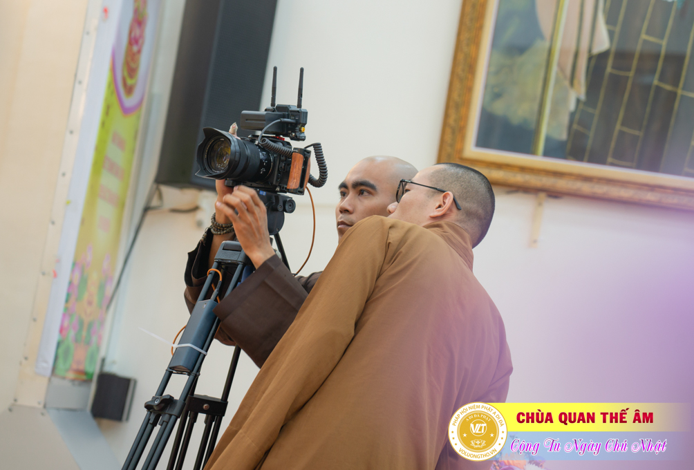 hinh-anh-cong-tu-chu-nhat-ngay-18-06-2023-chua-quan-the-am-duc-trong-lam-dong-36.jpg